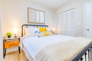 3BDR Modern -Top Location Terrace- 6 Min Airport - 3