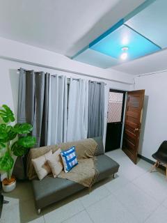 Host Homes - Gomez St 1 or 2BR Apartelle - Tacloban - 2