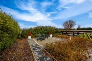 “No.25”Stand alone guest studio unit - 2