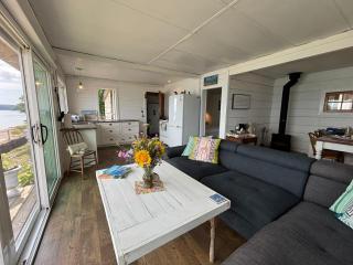 Seafari Stone Cottage - Georgian Bay - 5