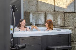 Premium Lakefront Unit Spa Pool - Taupo - 1