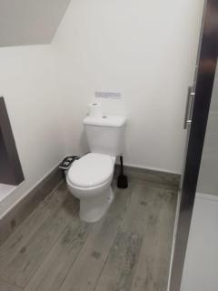 Triple room with private bath near LFC Free Street Parking - Liverpool - 7