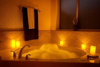 Adult-only Kink Suite Jacuzzi Spa King Bed - Killeen - 1