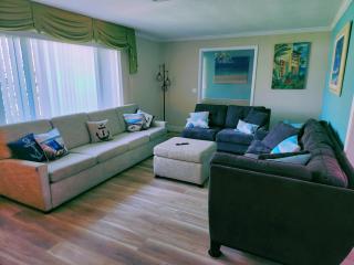 Largo, Fl Pool Patio 8 Beds Close to Beach - 2