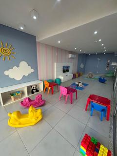 Resort Familiar Pé na Areia com Piscinas e Quadras Esportiva - 3