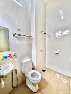 Casa 26 Kotasas Kuantan - near Uia, KMC, KPM Indera Mahkota, Bukit Goh, ECM, Menara 188, 4bilik- 3AC 1kipas, Ruang Tamu AC - 9