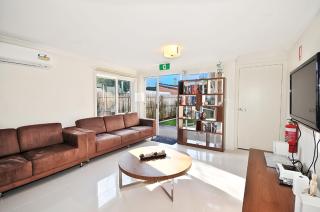 6B - Modern Executive-Style Brunswick Room - 2