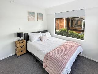 Conifer Grove Family Oasis 5BR Sleeps 10 Amazing Seaview - Auckland - 8