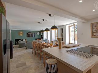 Maison charmante avec piscine privée chauffée et jardin clos, wifi inclus - FR-1-496-339 - 2