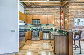 Denim Lofts-DWTN Loft Walk to Sports, Stadiums & Convention-2D - 2