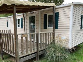 Mobil-home 5 pers avec terrasse à Argences-en-Aubrac - API-1-52-620 - Banes - 0