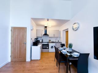 Elegant 1 bed flat, Sleeps 4, Free parking, Pet friendly, Pudsey, Leeds - Pudsey - 7