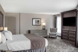 Chateau Moncton Trademark Collection by Wyndham - Moncton - 1