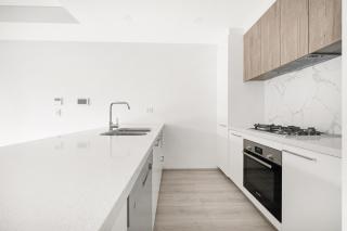 Spacious 2 Bedroom Apt with Parking in Rouse Hill - 7