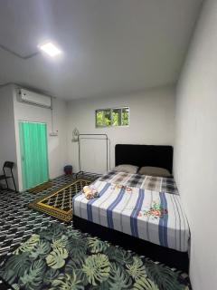 Guest House BB dengan Aircond dan Privasi Penuh - 6