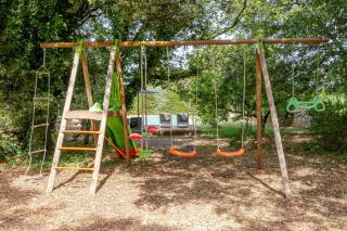La Mathilde Bonnieux Villa with Pool and Private Tree-Top Adventure - 2