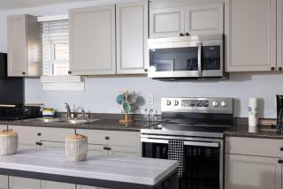 5 Min to Elon - In Unit Washer and Dryer - Fast Wi-Fi - Burlington - 1