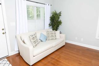 Fire Pit - 4 Min from UNC - 7 Min from Carrboro - Fast Wi-Fi - Chapel Hill - 9