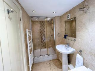 Old Corner Barn Lake District Escape by PolkaStays - 8