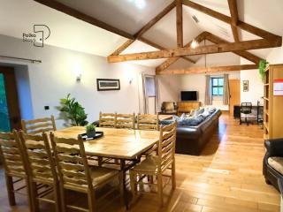Old Corner Barn Lake District Escape by PolkaStays - 5