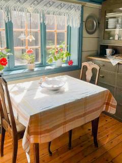 Cozy Nordfjordstove In The Heart Of Stryn - 6