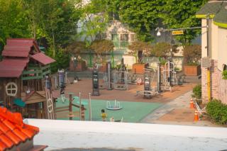 Yongsan Cozy Castle with Rooftop Garden for Families - Seoul - 1