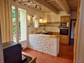 Provençal Mansion With Pool In Maubec Luberon - 2