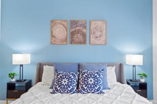 2 Pools with 2 BR and 2 BA Brand New Fresh Unit - H1162 - Scottsdale - 1