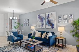 2 Pools with 2 BR and 2 BA Brand New Fresh Unit - H1162 - Scottsdale - 9