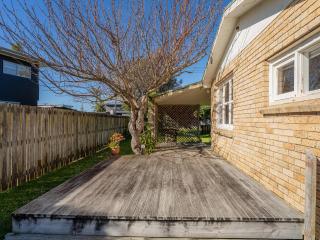 The Carolyn - Whangamata Holiday Home - 9