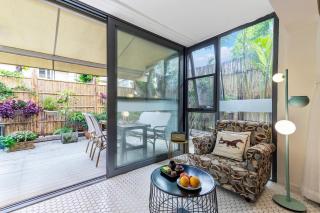 6號花園別墅酒店 Shenzhen No'6 Garden Villa --French Window with garden view,Close to Sea World &Shekou Ferry Port &K11 Ecoast &Subway Nearby ,Offer Western food and coffee &English speaking with tour services - 5