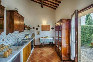 Rustic Apartment With Pool - 8