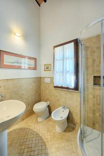 Rustic Apartment With Pool - 3