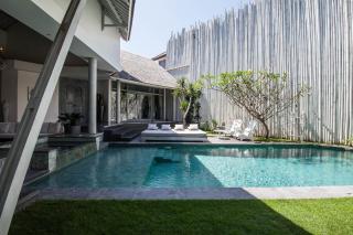 Villa Xaloc by House of Winds - Stunning Balinese retreat next to Canggu - Kerobokan - 6