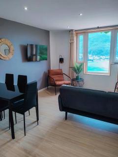 Family Villa Overlooking Lake Serre-Ponçon - 8