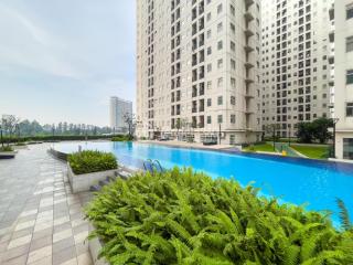 Non Smoking Cozy Ayodhya Tangerang by Alam Sutera - Close to Airport - Spacious Room - Jacuzzi and RainShower - 2