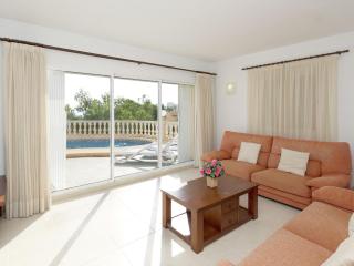 Moraira Retreat with Views - 9