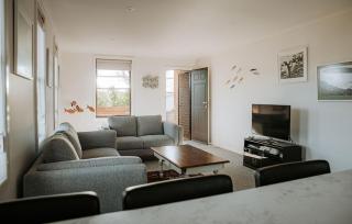 Kooringal - Your Home by the Ocean in Bicheno - 9