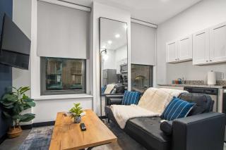 CozySuites Stunning 1BR in Downtown Pitts 39 - 4