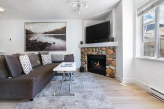 Modern Village Condo - Steps to Shops and Lifts - Whistler - 8