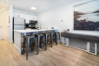 Modern Village Condo - Steps to Shops and Lifts - Whistler - 4