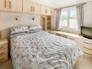 The Lodge - Chapel Saint Leonards - 3