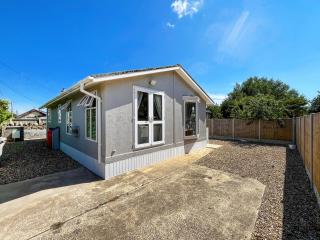 The Lodge - Chapel Saint Leonards - 2
