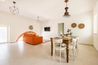 Restored Barn Among Valpolicella Vineyards - 2