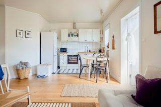 Charming Hen House With Terrace Near Vadstena - Vadstena - 9