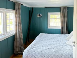 Family Cabin With Charm - 2