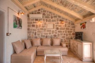 Piazza Apartments 1 - 2