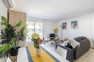 Bright One bedroom Apt with Parking and Terrace - 0