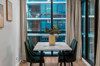 Elegant 1BR CBD Apt Walkable - Parking - WiFi - 9