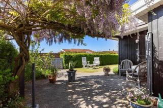 Lovely Summerhouse By The Beach - Karrebæksminde - 0